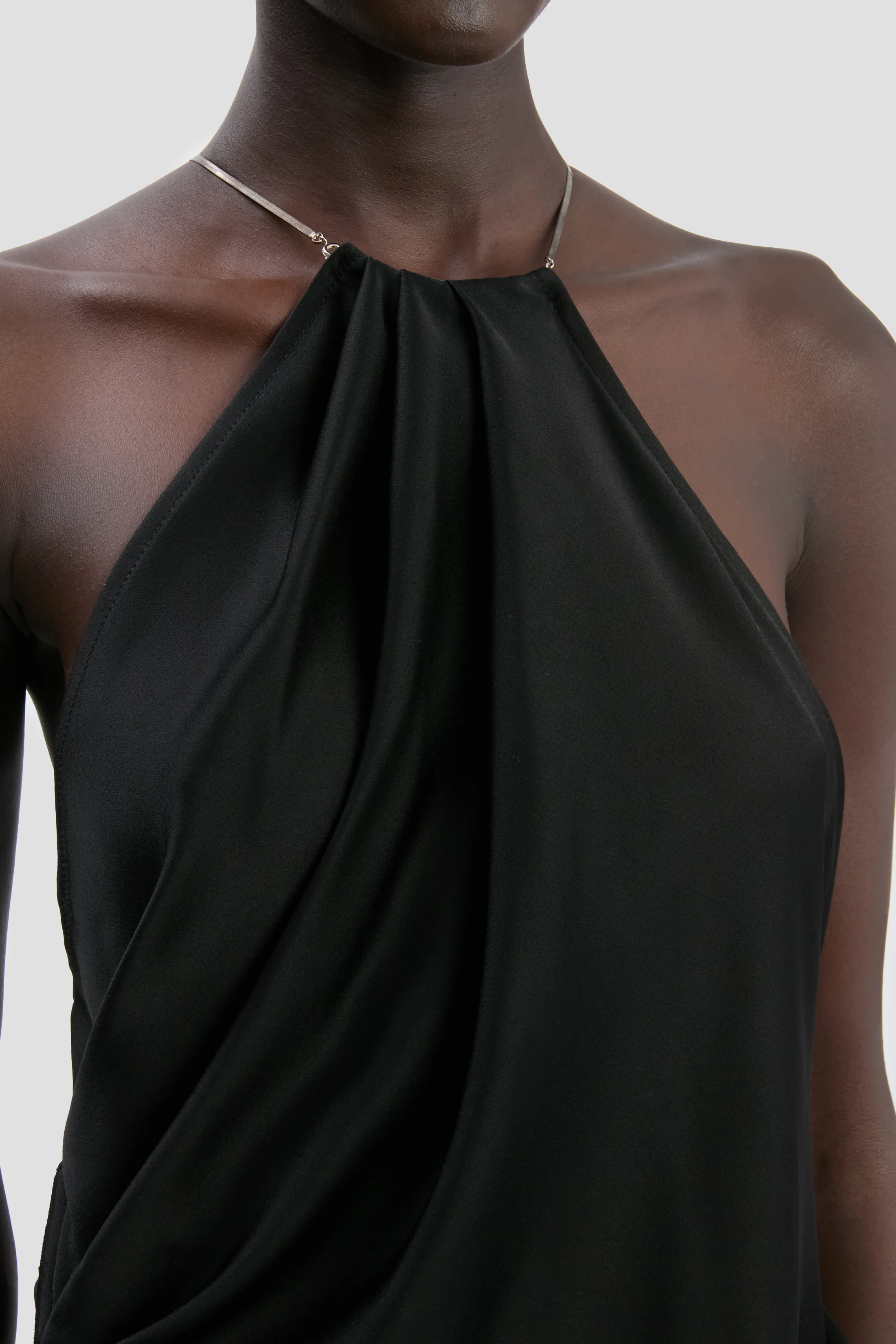 Chain Cami Top In Black - Image 3
