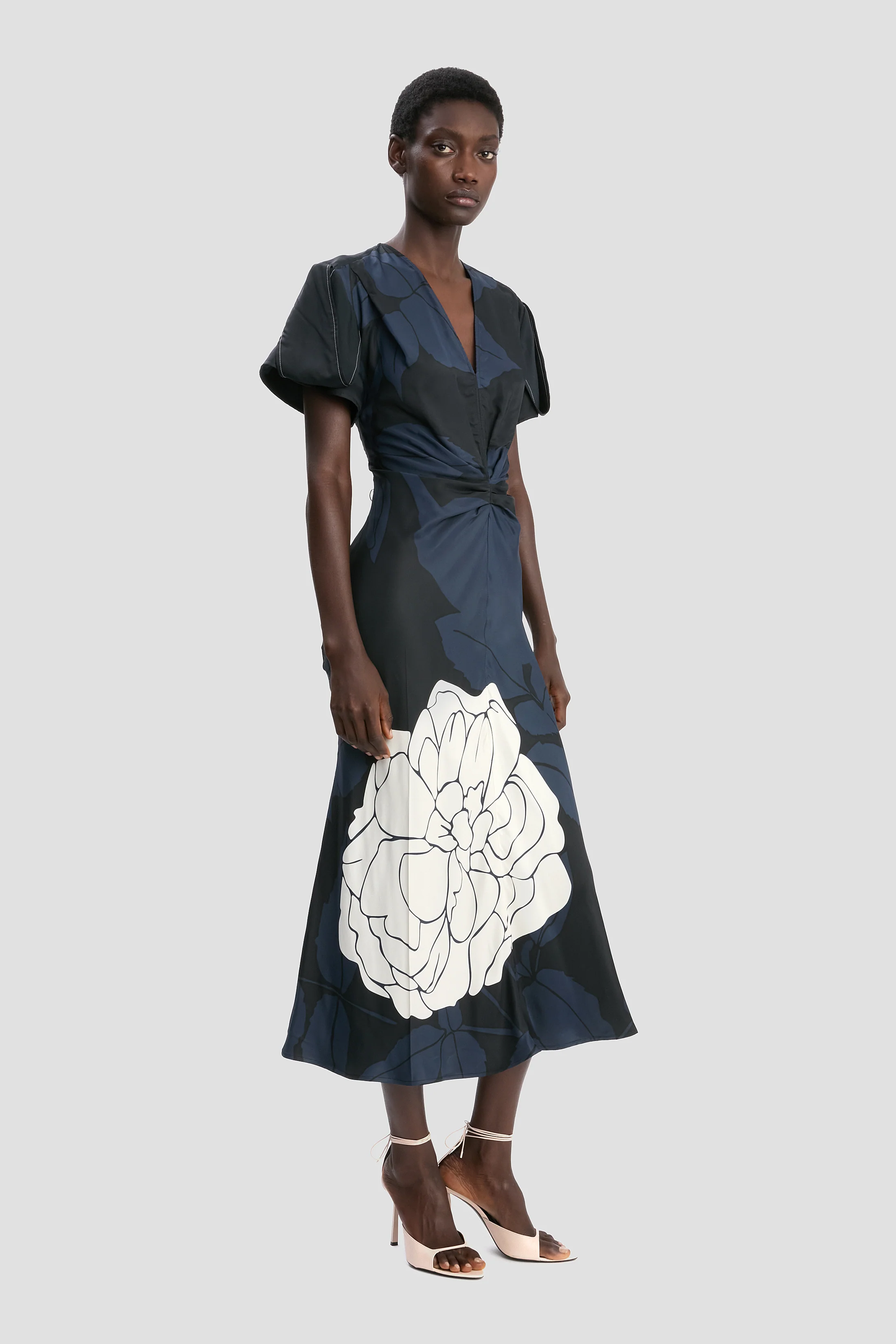 Eve Midi Dress In Dark Navy Floral Print - Image 3