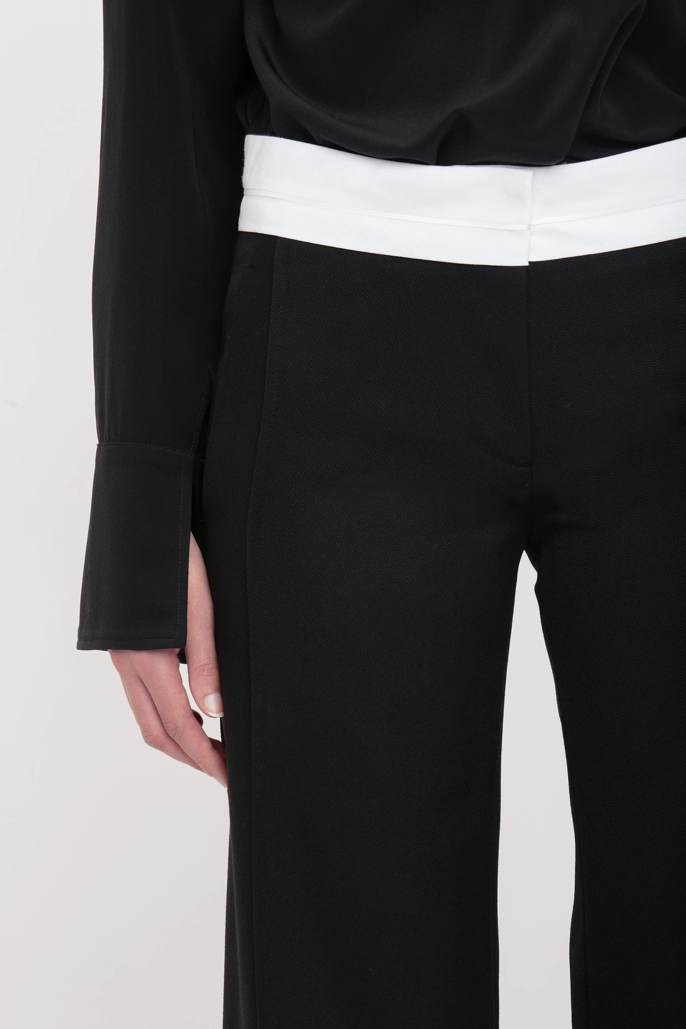 Side Panel Trouser In Black - Image 4