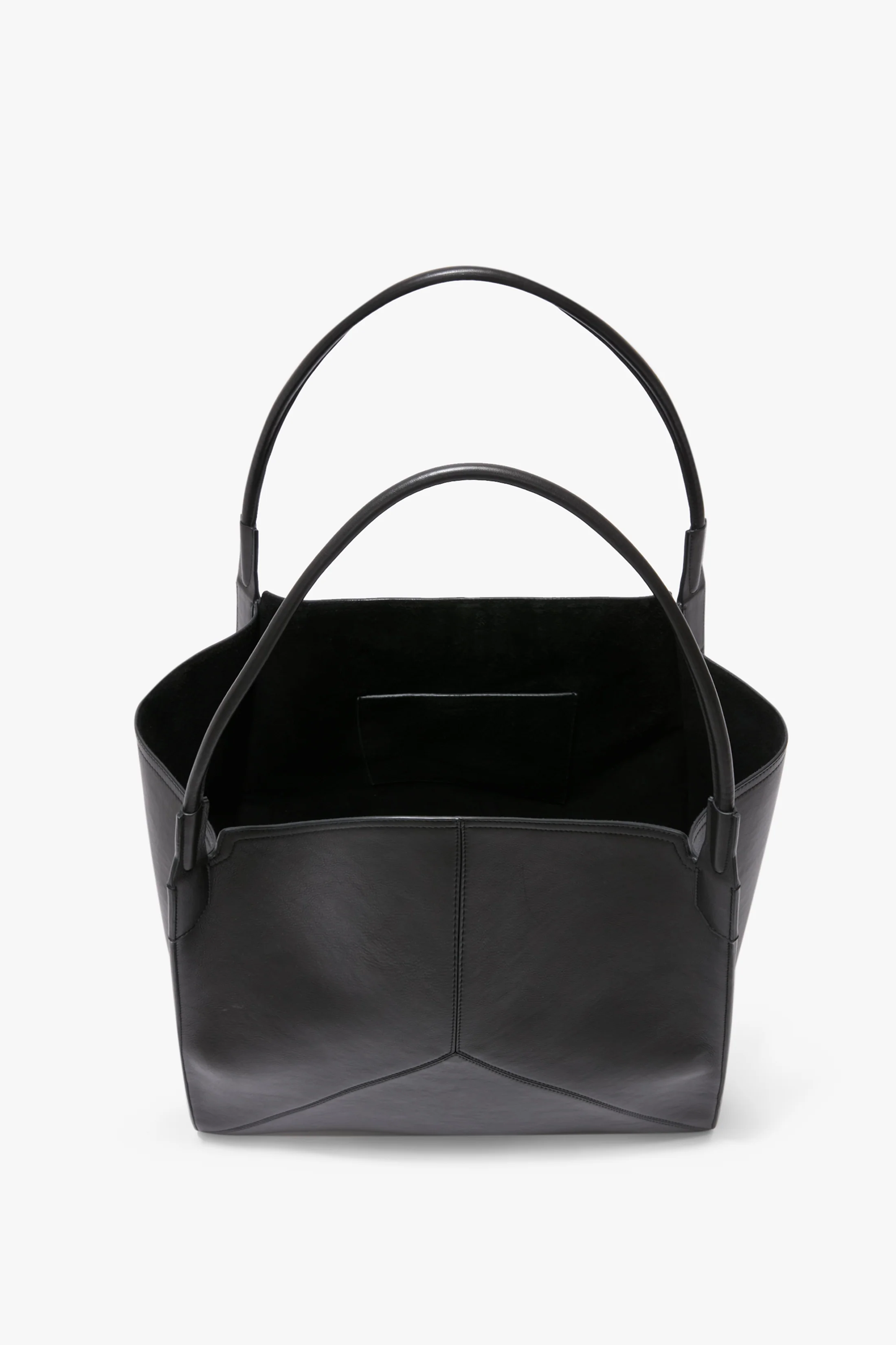 Victoria Travel Tote Bag In Black Leather - Image 5